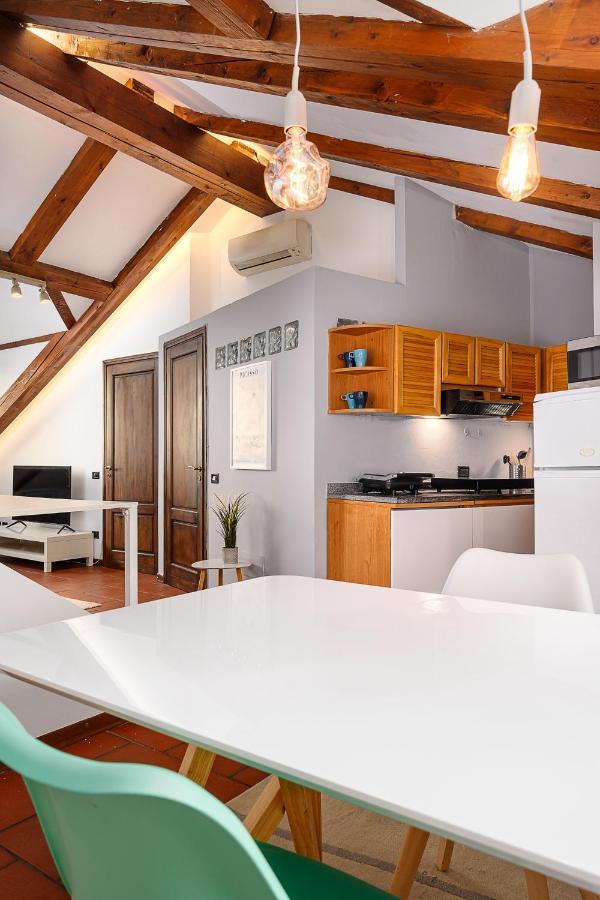 Duomo - Pt.Romana - Bocconi Top Floor Apartment มิลาน ภายนอก รูปภาพ